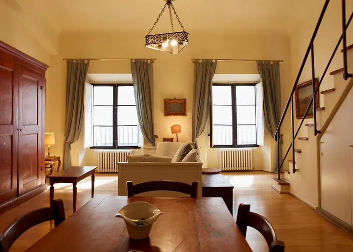 Apt In Via Ginori In A Historical Palazzo With Elevator