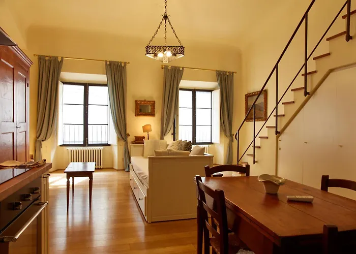Apt In Via Ginori In A Historical Palazzo With Elevator